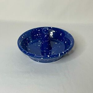 John wright Apple Schnitzer cast iron ring holder/trinket dish